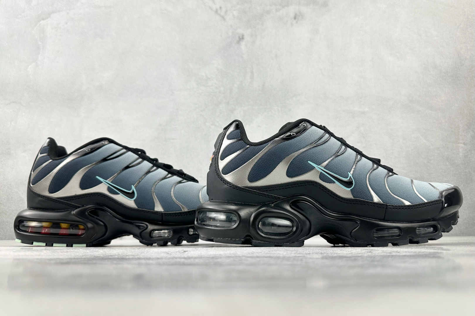 图片[6]-外贸 GW  Nike Air Max Plus 碳灰 货号：CZ7552-001 尺码：36 36.5 37.5 38 38.5 39 40 40.5 41 42 42.5 43 44 44.5 45 46-选品中心