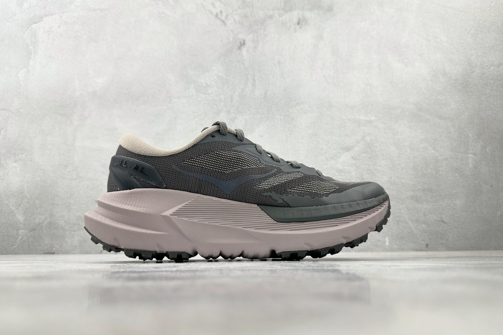 HOKA ONE ONE Mafate X 山雾灰 1175208
