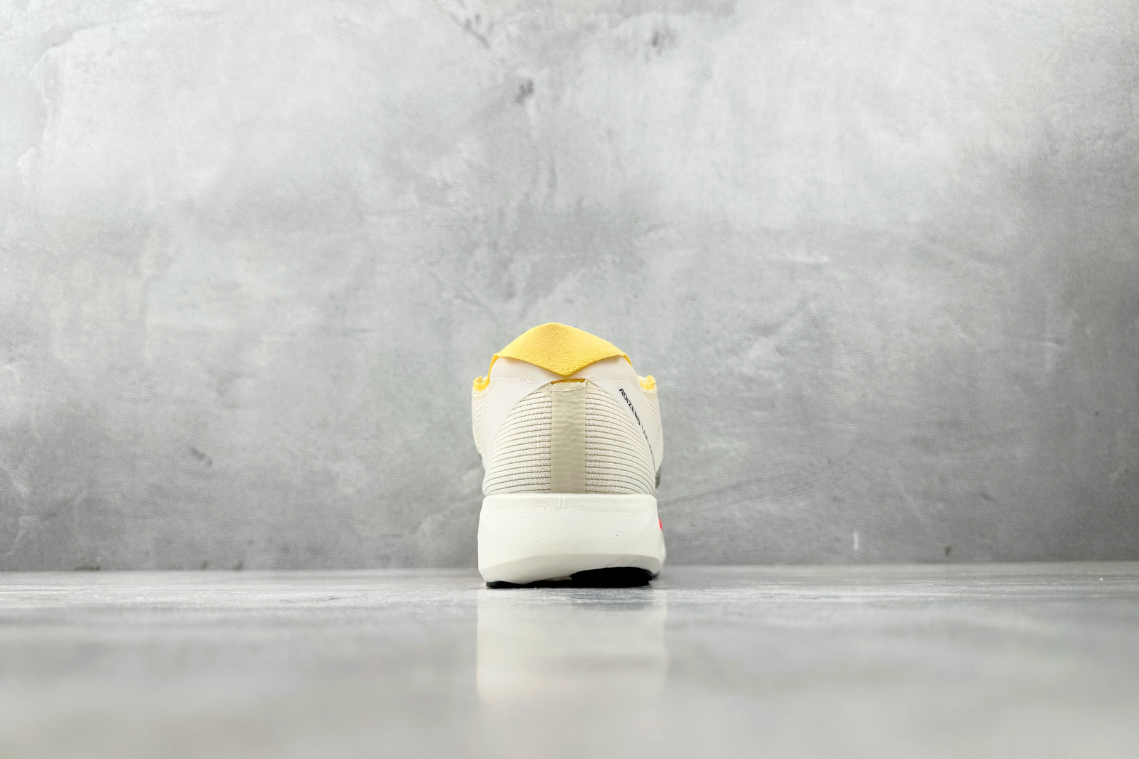 东南亚订单 adidAdizero Takumi Sen 10 白黑色 IG8202