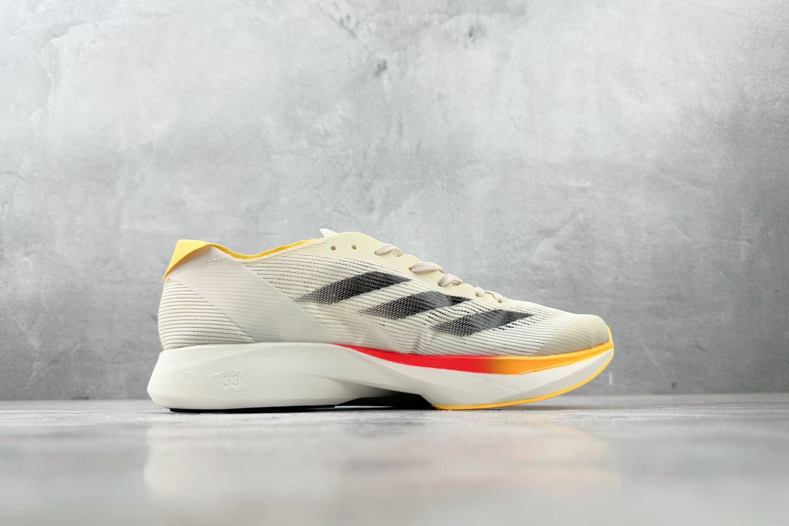 东南亚订单 adidAdizero Takumi Sen 10 白黑色 IG8202