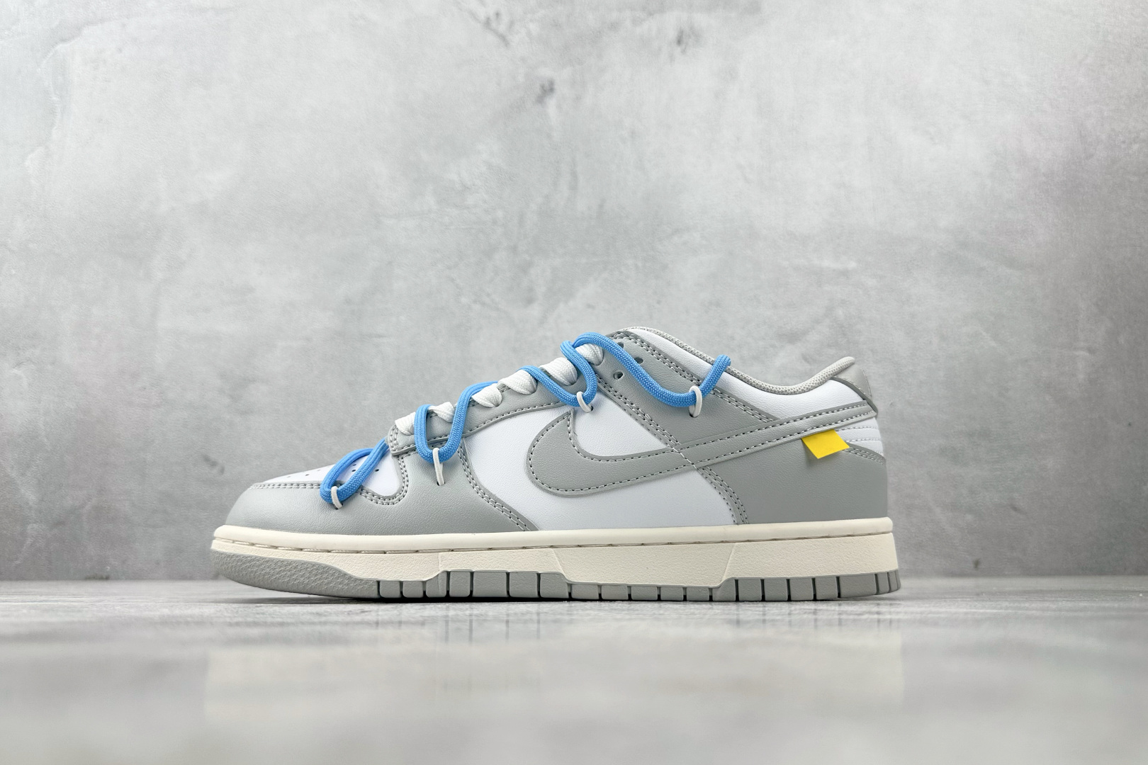 220  定制球鞋 Nike Dunk 灰白 DD1391-103