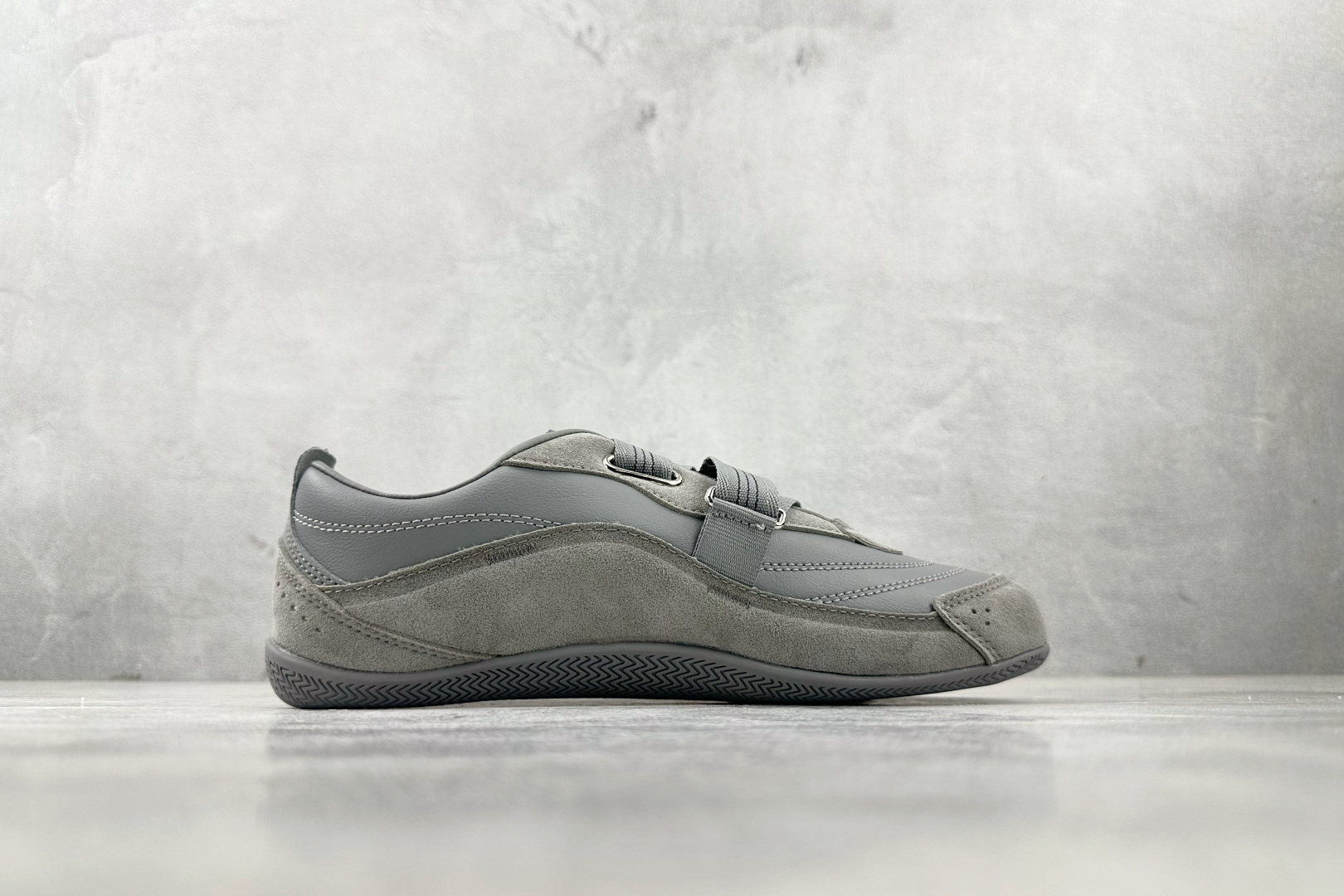 出口订单 adidURBAN REVERIE 灰色 JQ9391