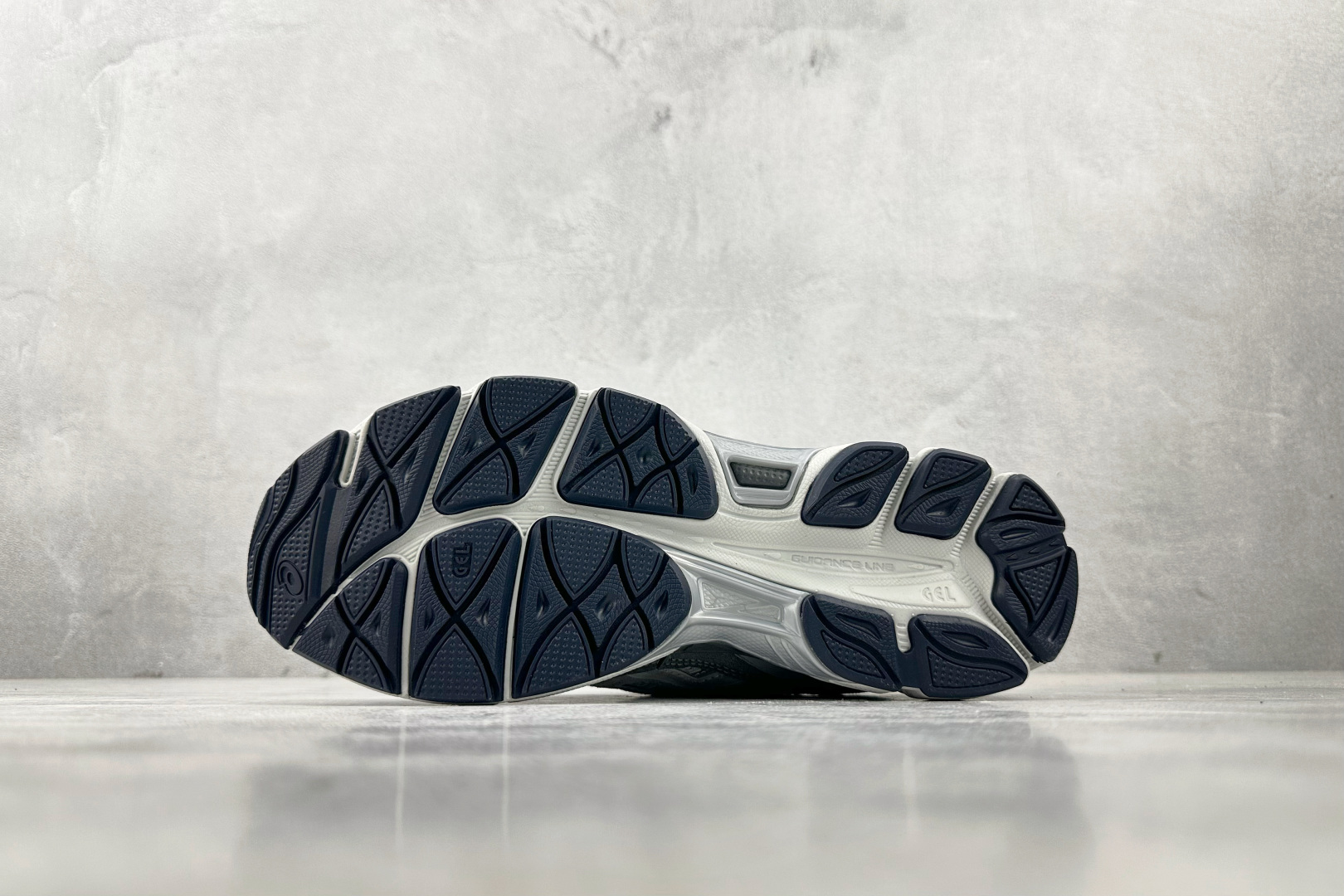 Asics GEL-NYC系列 灰色 1203A383-025