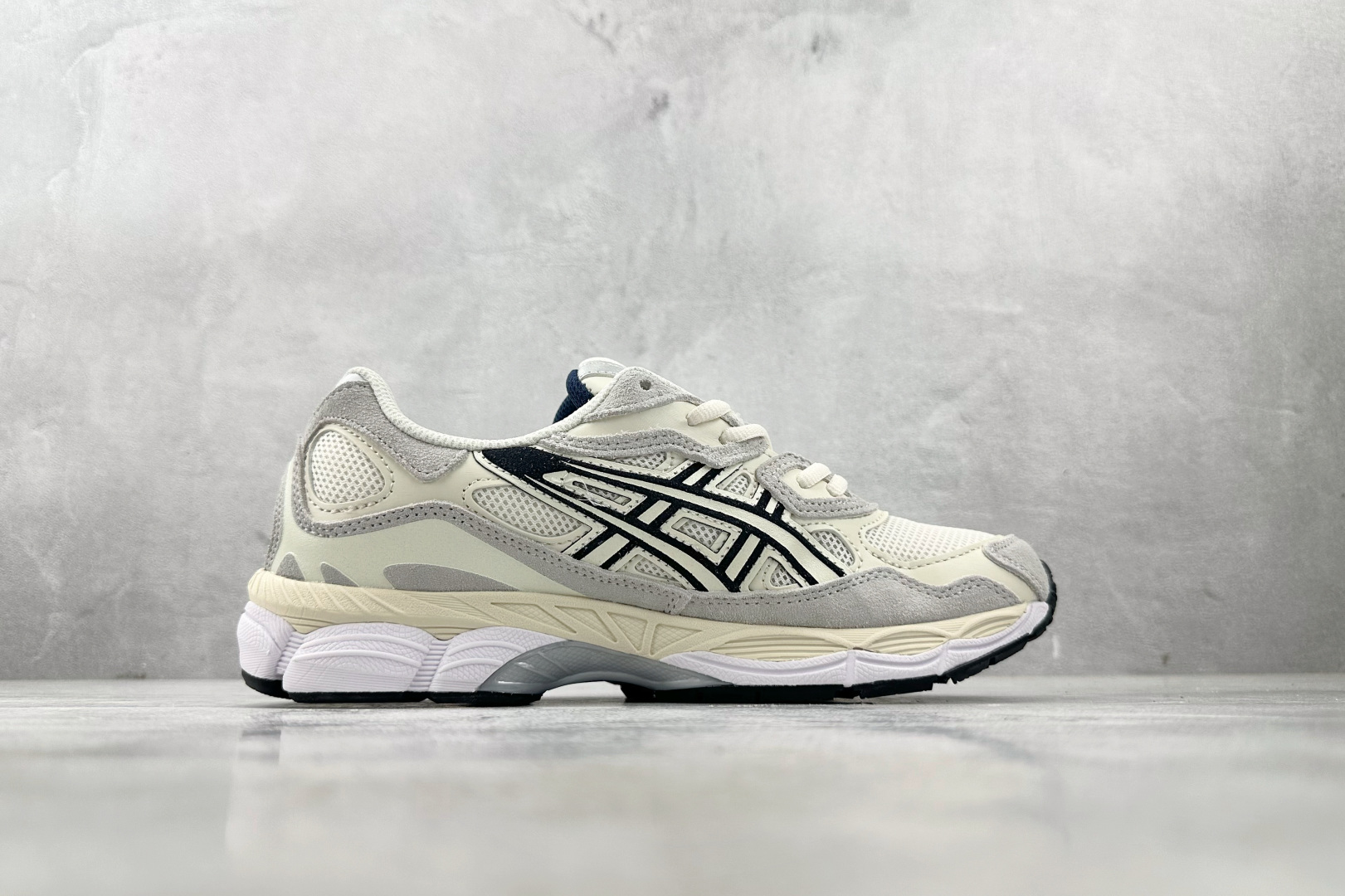 Asics GEL-NYC系列 白色 1203A788-101