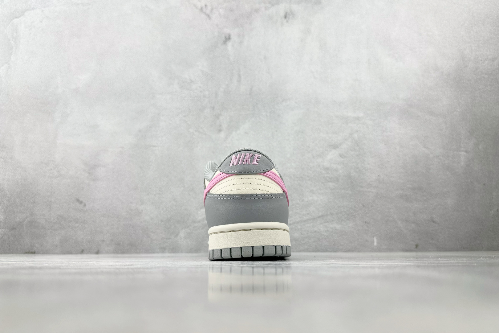 Nike Dunk Low 灰粉 DD1873-002