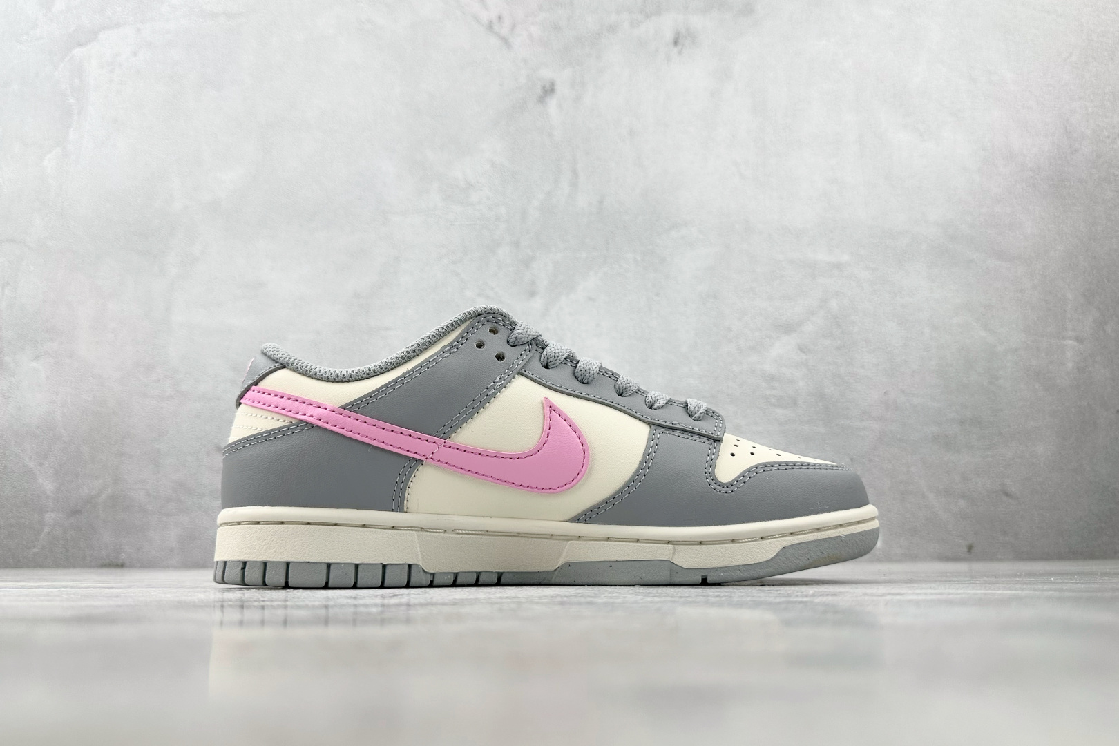 Nike Dunk Low 灰粉 DD1873-002