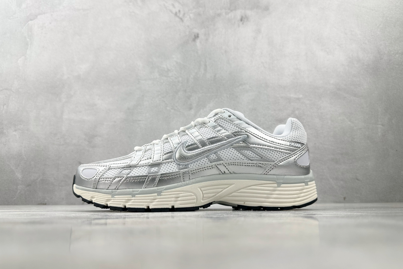 原鞋开发 原数据档案 Nike P-6000 白银 BV1021-106