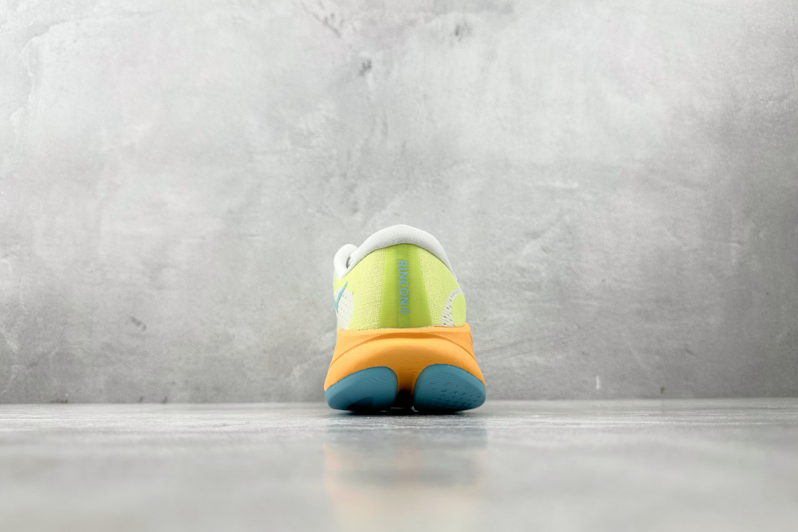 H 版 本地
HOKA ONE ONE RINCON 4 浅绿橙

货号：-FTLT
尺码：36 36.