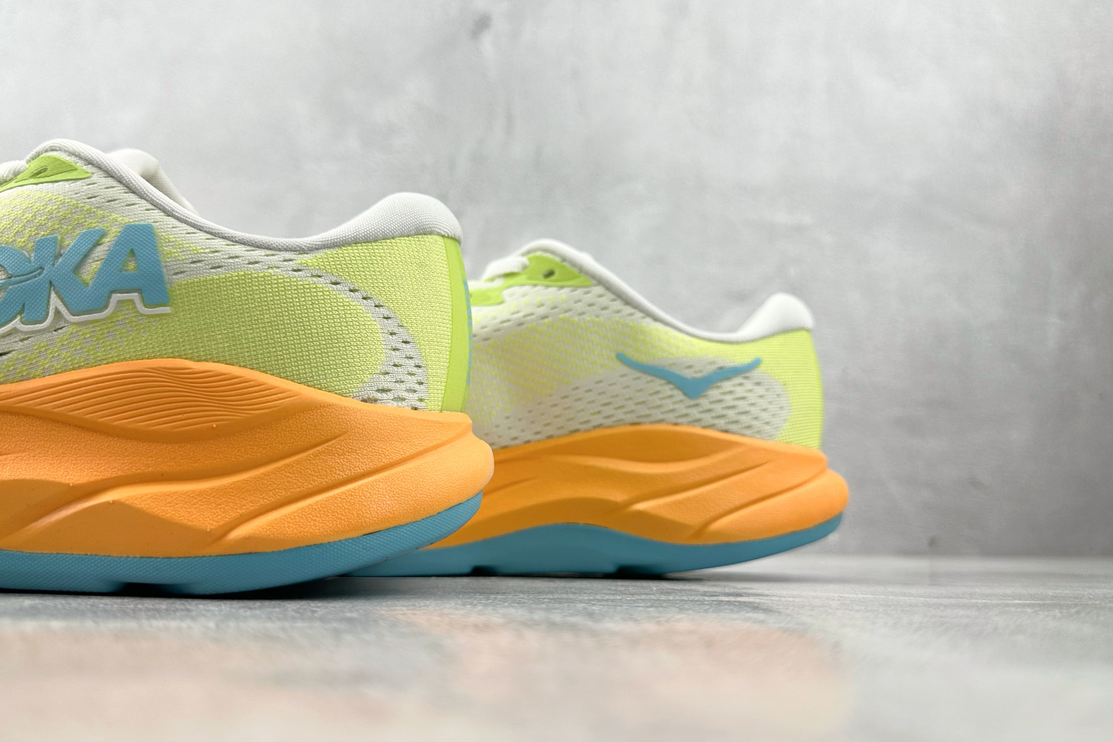 H 版 本地
HOKA ONE ONE RINCON 4 浅绿橙

货号：-FTLT
尺码：36 36.
