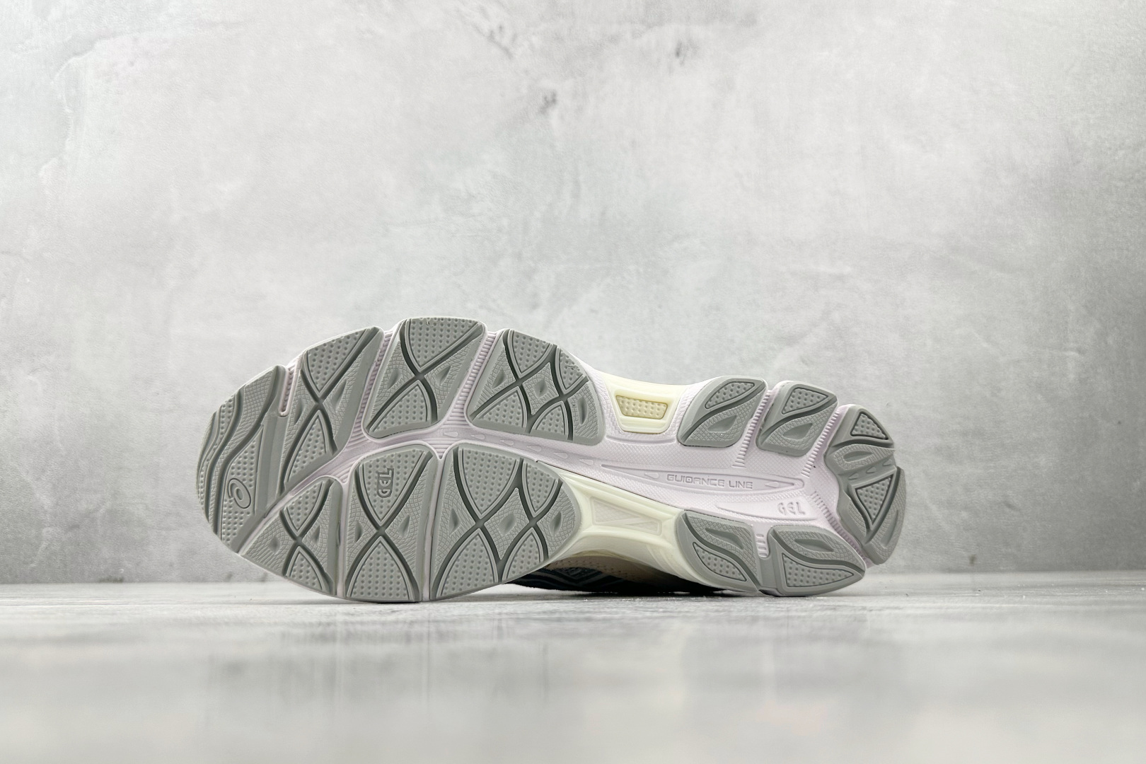 Asics GEL-NYC系列 灰黄 1203A383-020