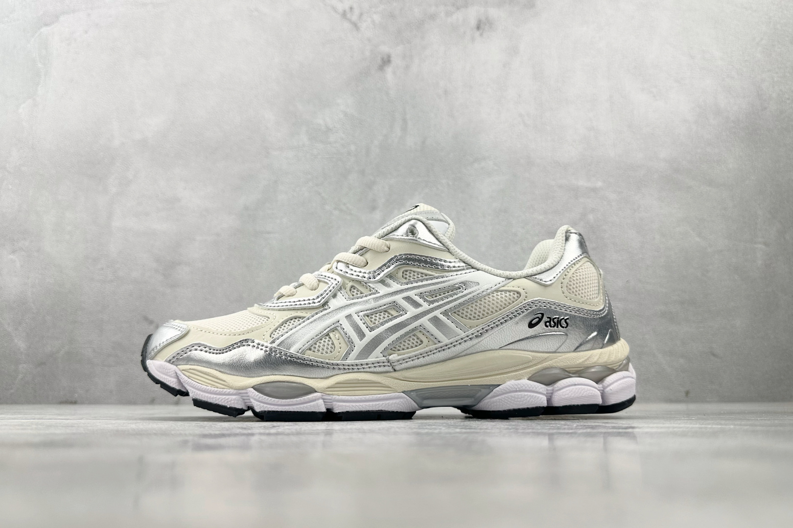 Asics GEL-NYC系列 银黄色 1203A805-101