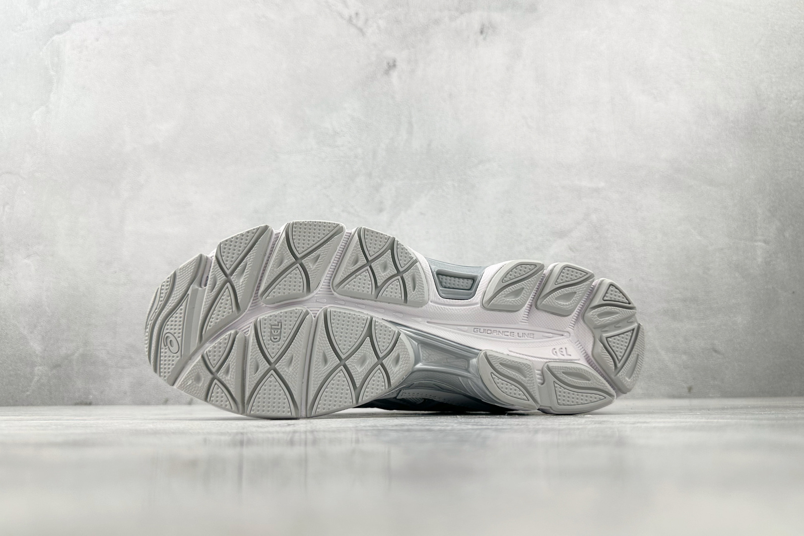 Asics GEL-NYC系列 白灰 1203A280-100