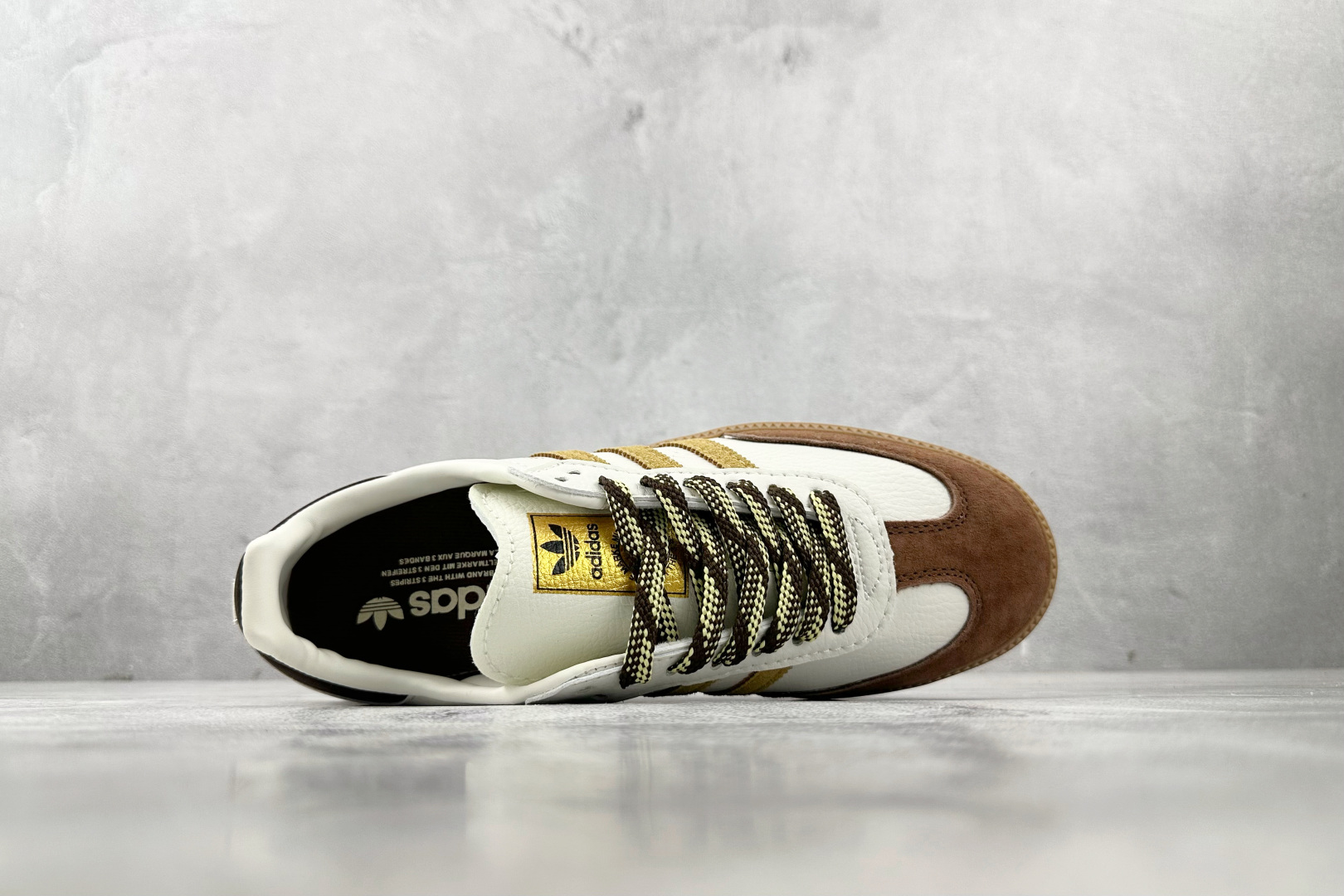 出口订单 adidoriginals SAMBA 白色 KI8887