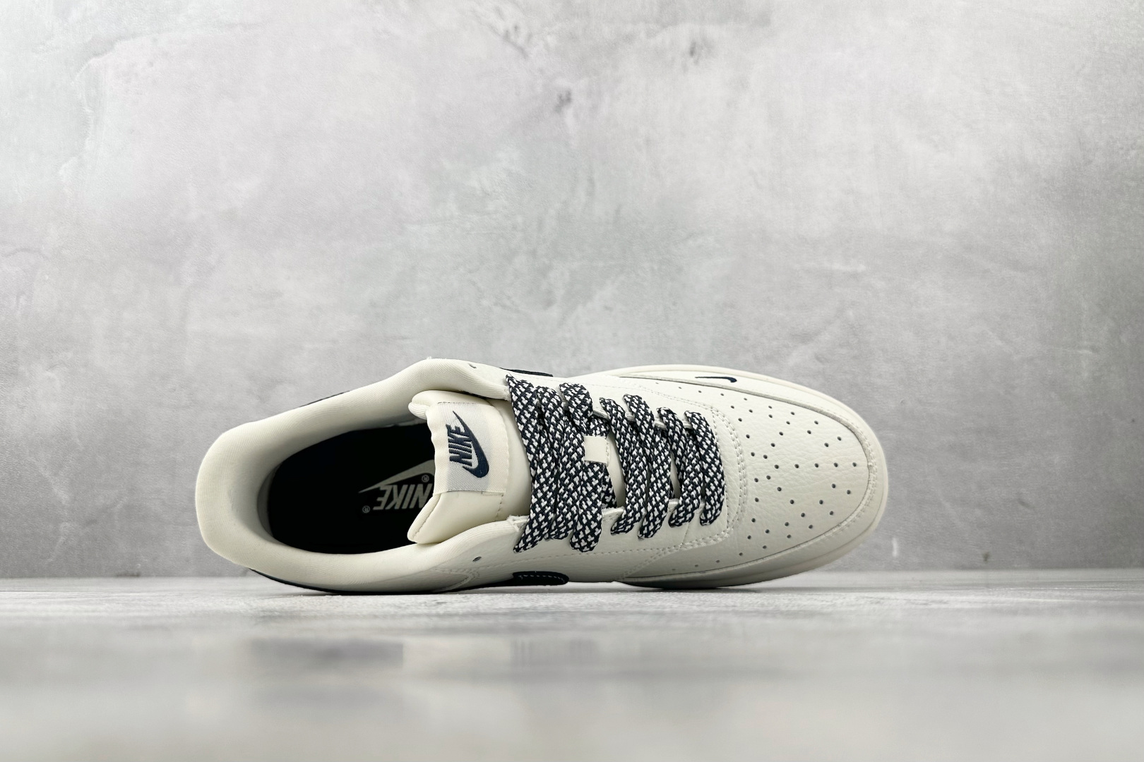 Nike Air Force 1'07 NIKE 联名 白黑 CS5288-015