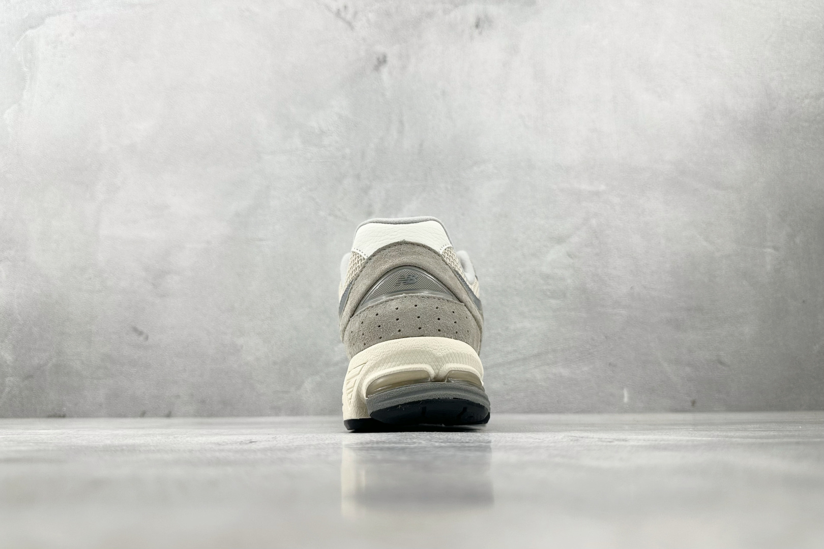 大厂出品 New Balance NB 2002R 褐色 U2002RRD