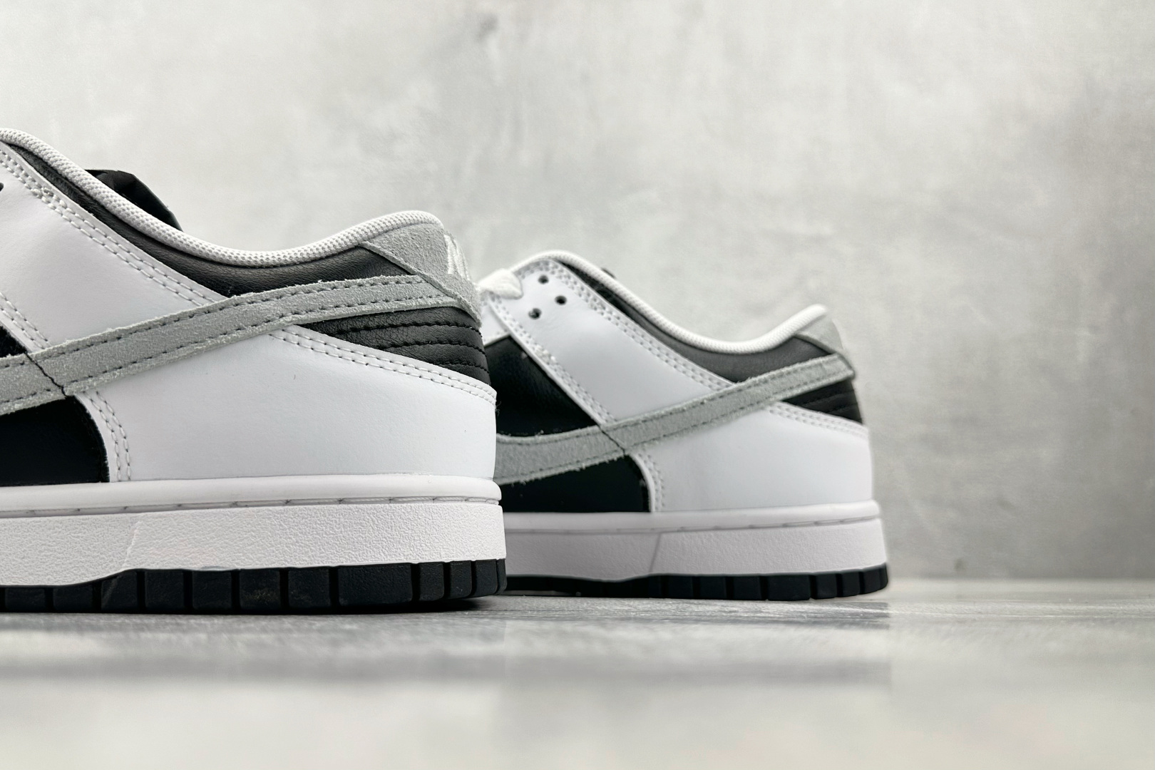 Nike Dunk Reverse Panda 2.0 白黑色 IB4620-141