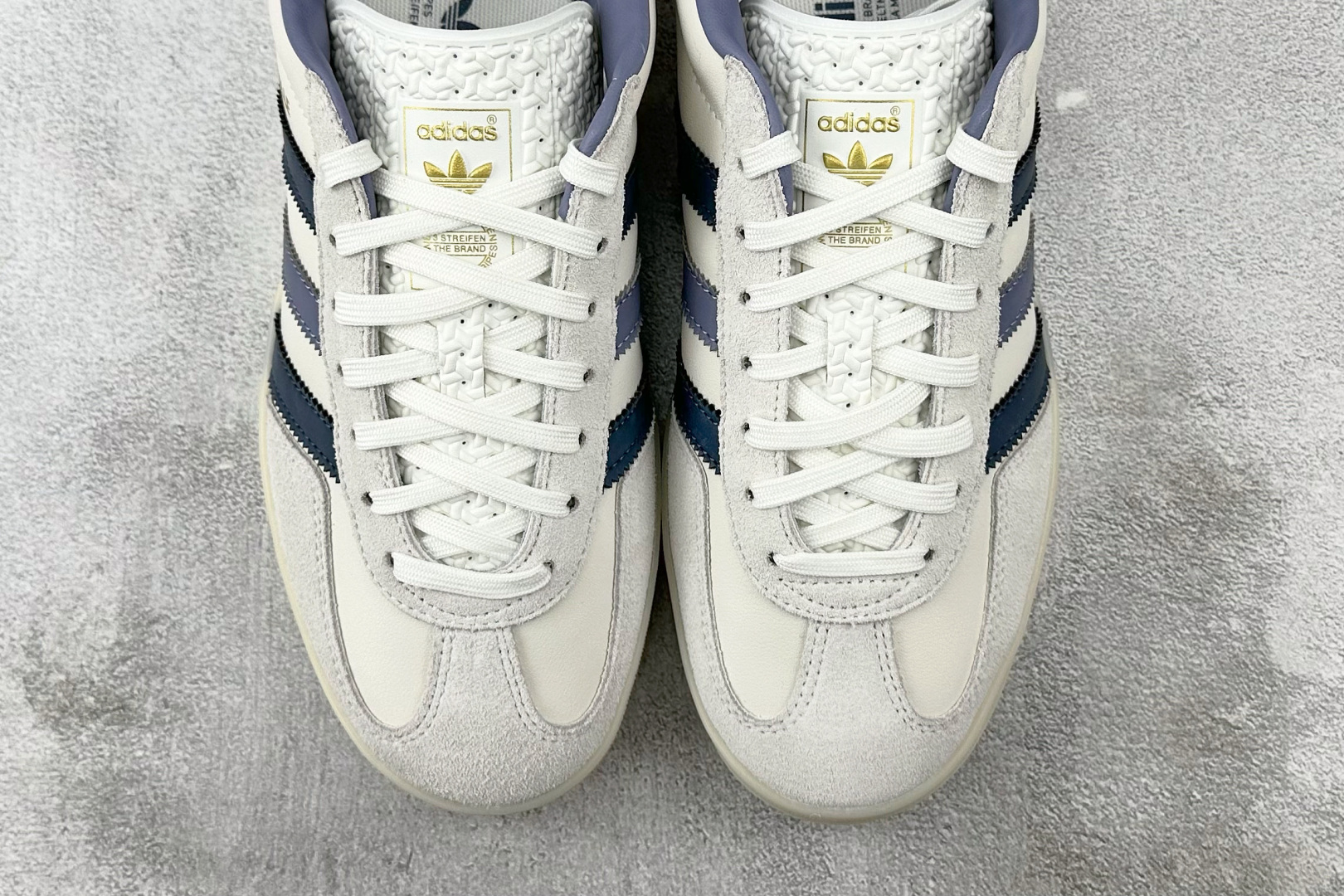 adidoriginals GAZELLE INDOOR 白蓝 IG1643