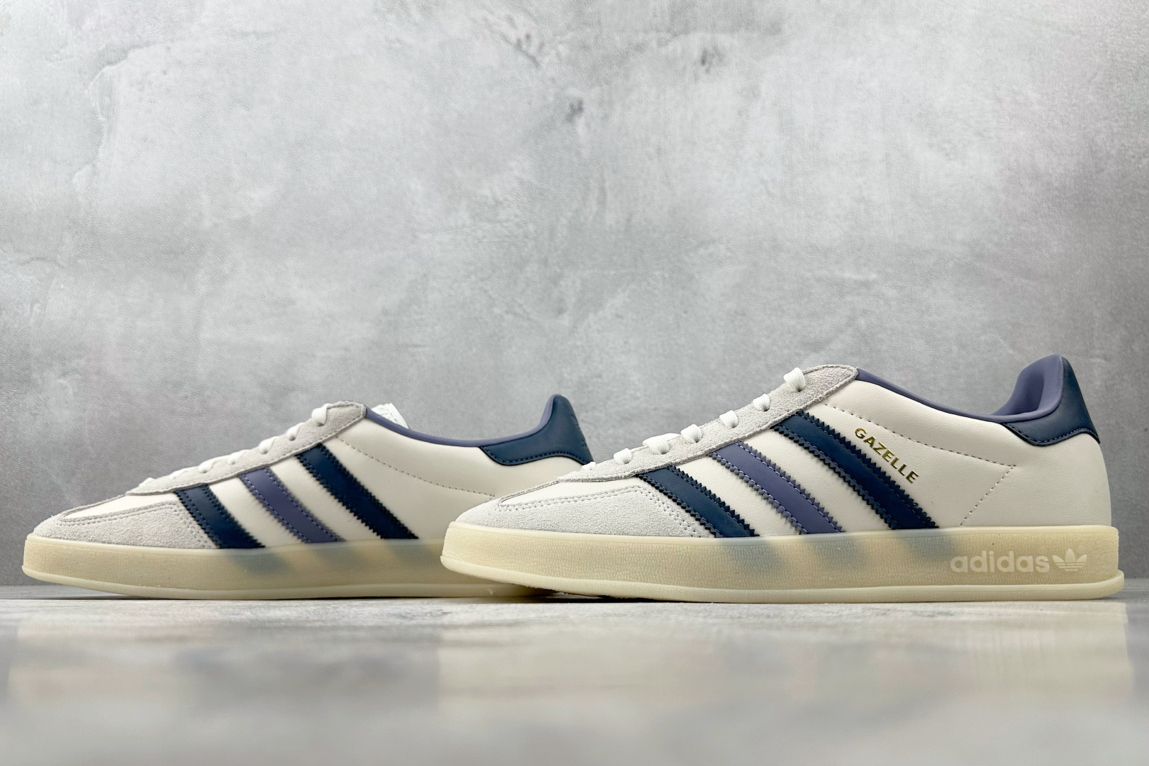 adidoriginals GAZELLE INDOOR 白蓝 IG1643