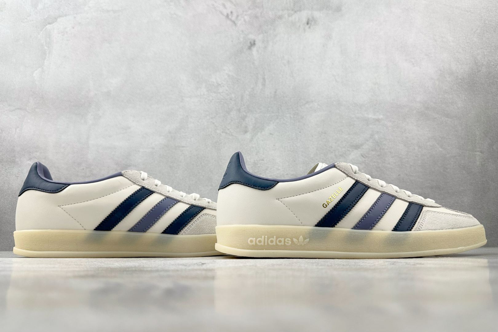 adidoriginals GAZELLE INDOOR 白蓝 IG1643