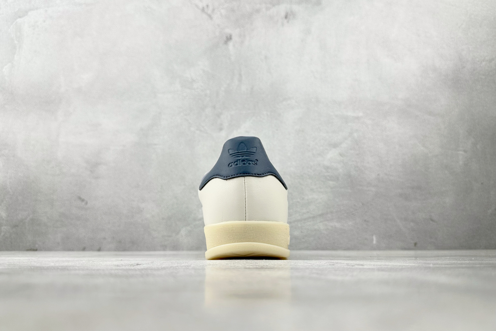 adidoriginals GAZELLE INDOOR 白蓝 IG1643
