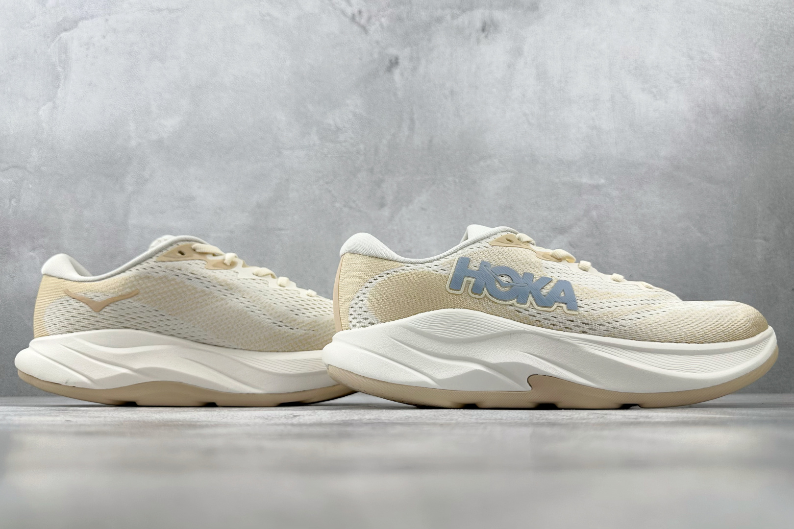 HOKA ONE ONE RINC4 卡其色 1155130-ARK