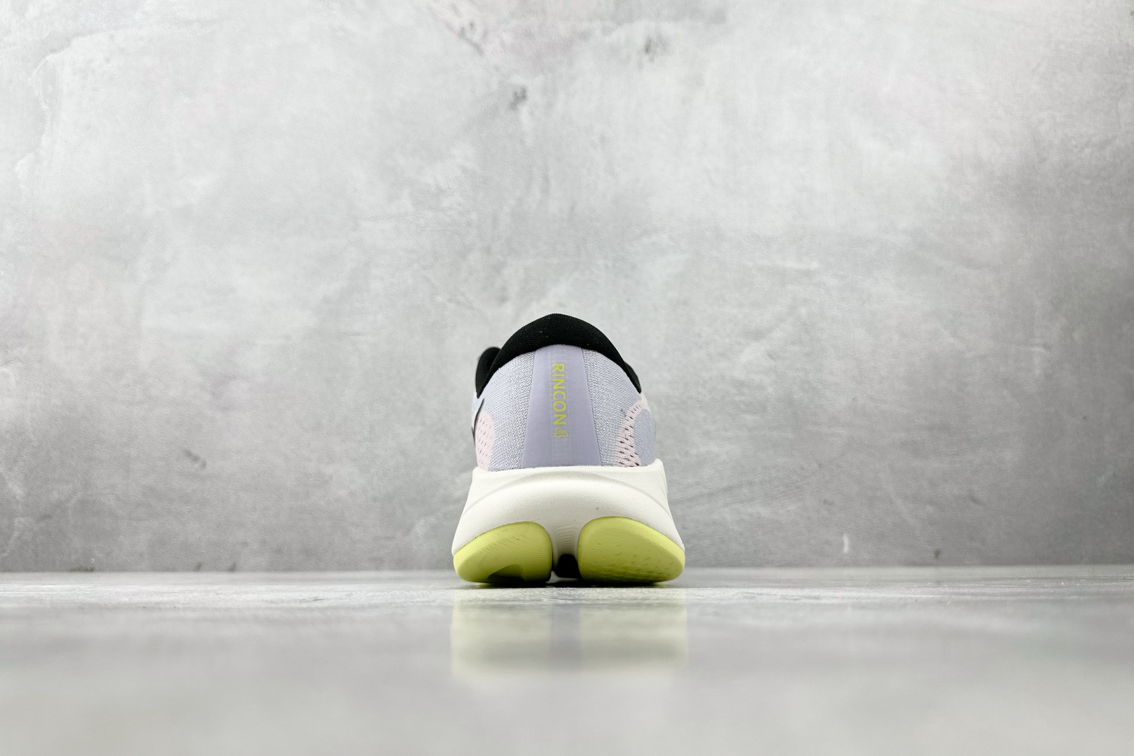 H 版 
HOKA ONE ONE RINCON 4 粉黄

货号：-CTNS
尺码：36 36.5 3