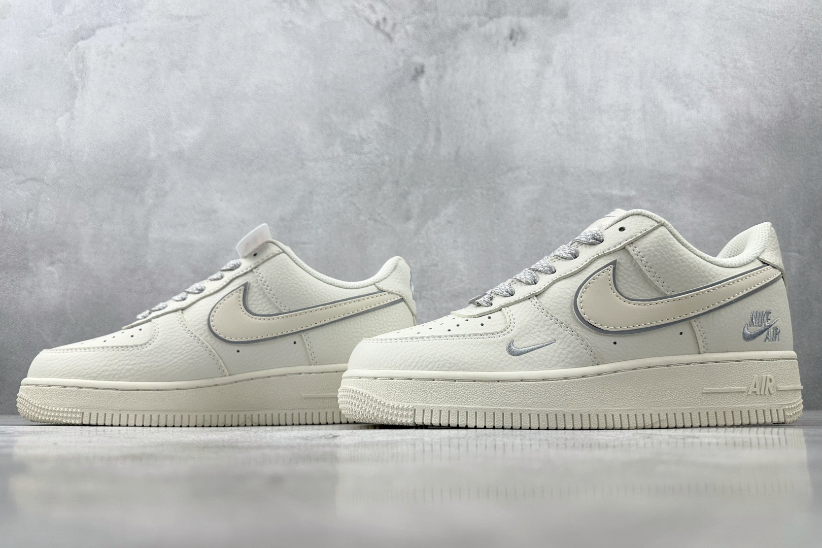 Nike Air Force 1'07 NIKE 联名 米白灰 CS5288-033