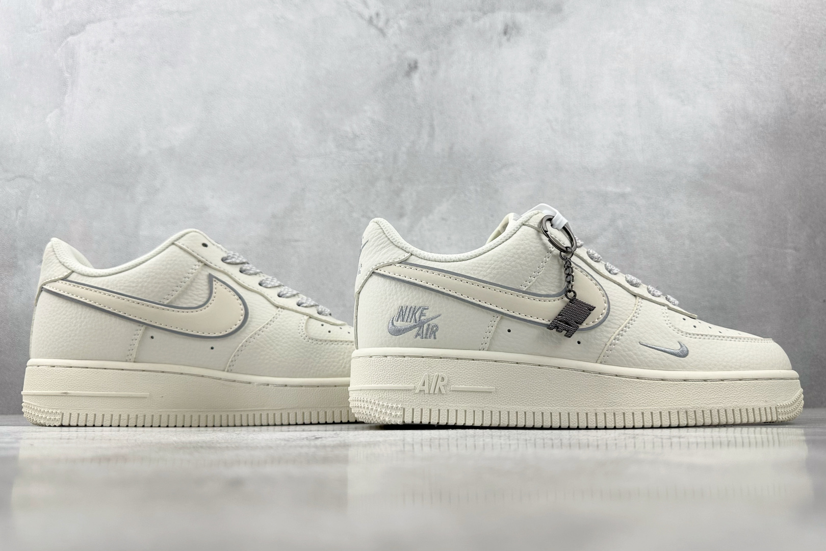 Nike Air Force 1'07 NIKE 联名 米白灰 CS5288-033