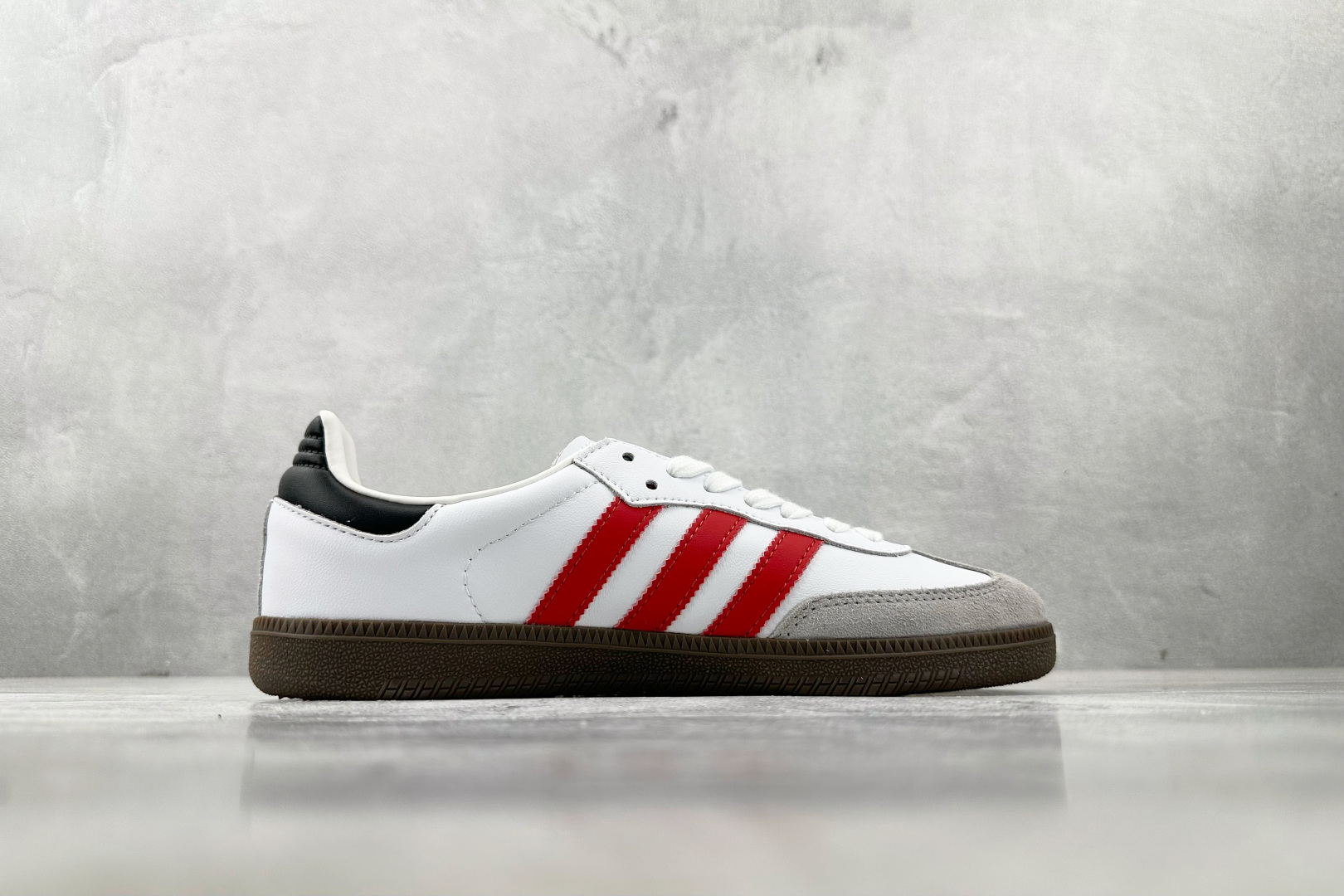 H11 
平台爆款【定制球鞋】adidas originals SAMBA OG气泡水母 可可小猫 灰白