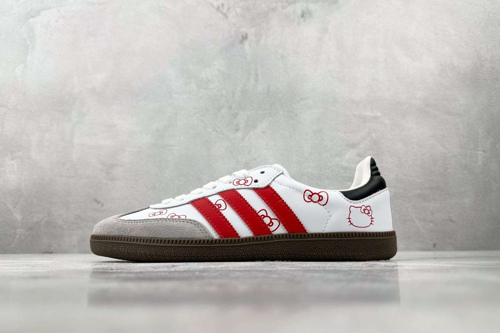 H11 
平台爆款【定制球鞋】adidas originals SAMBA OG气泡水母 可可小猫 灰白