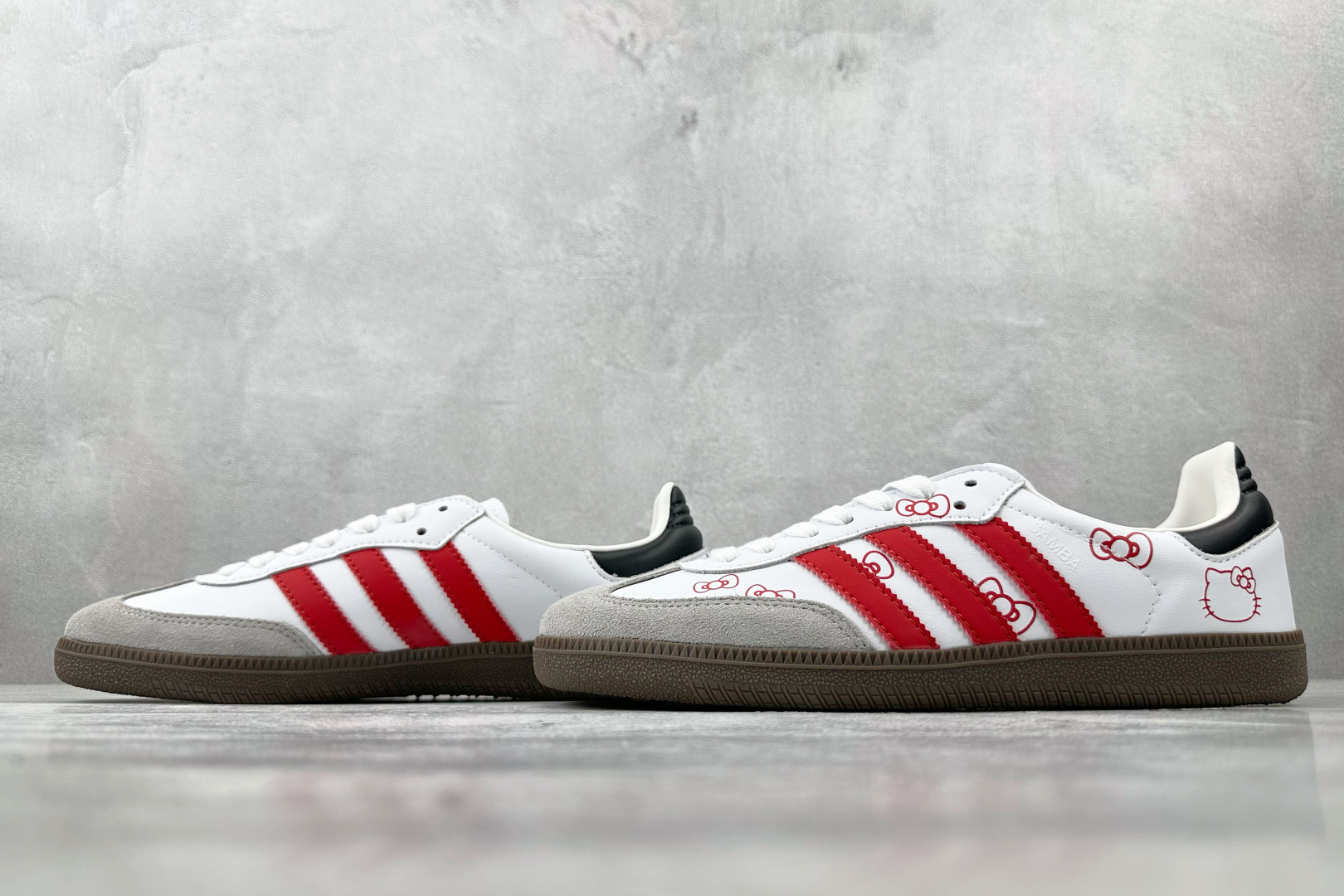 H11 
平台爆款【定制球鞋】adidas originals SAMBA OG气泡水母 可可小猫 灰白