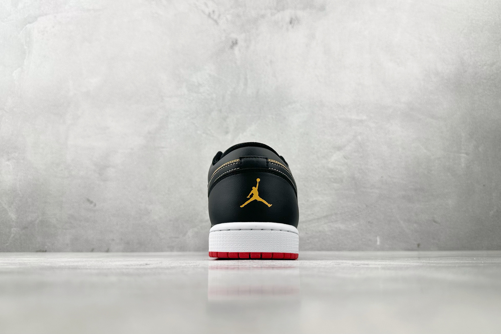 综合版 Jordan Air Jordan 1 Low 棕褐色 HQ2016-200