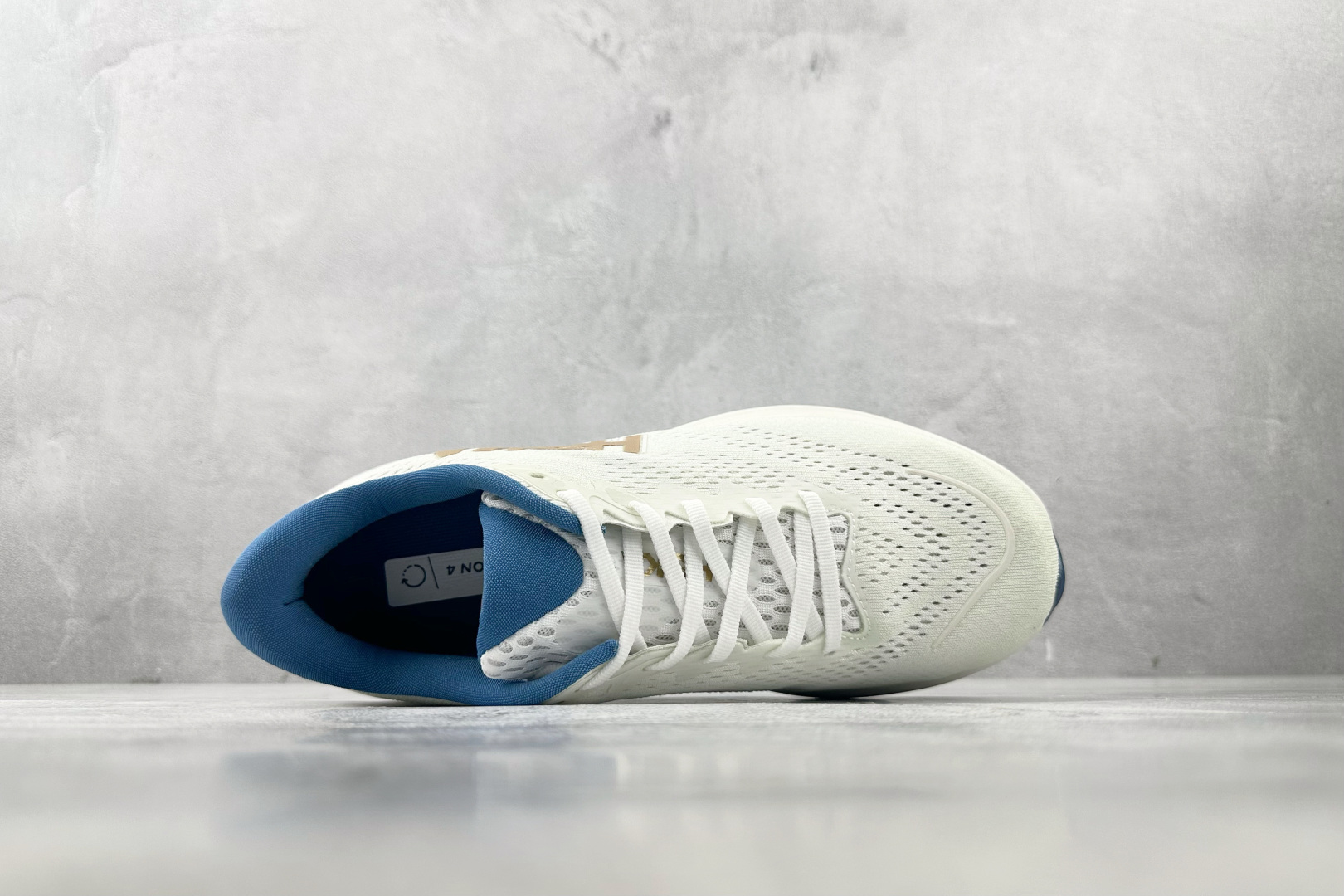 HOKA ONE ONE RINC4 白色 1155132-FTG
