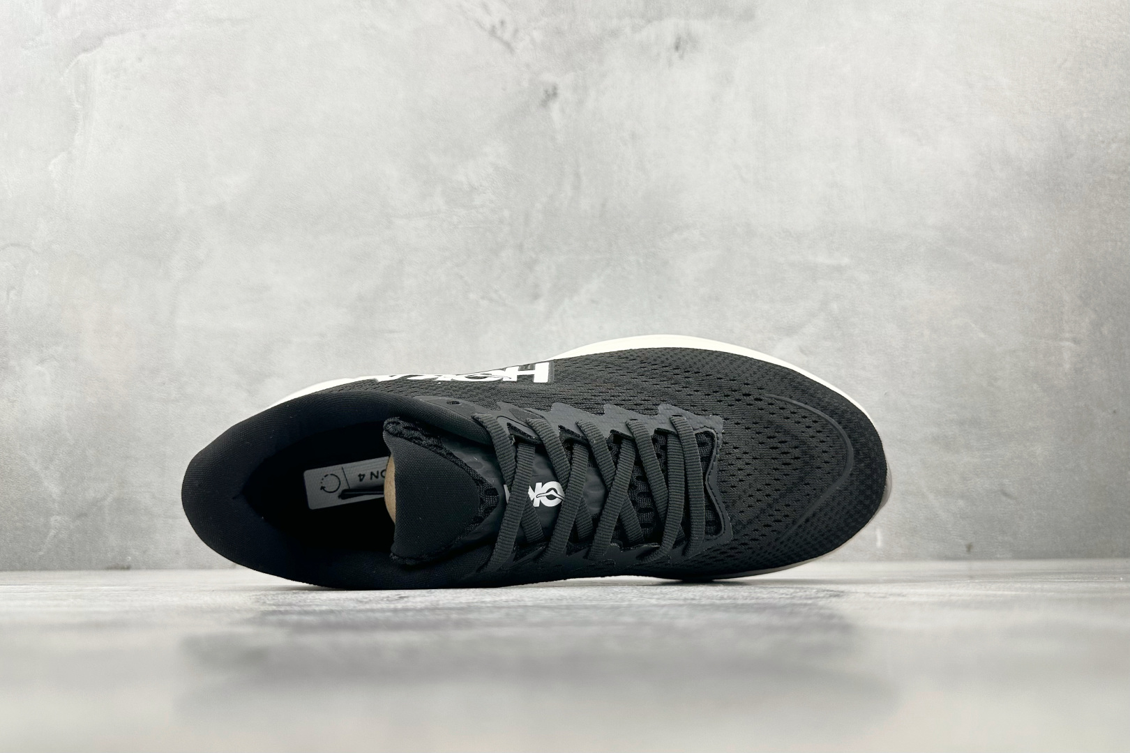 HOKA ONE ONE RINC4 黑白 1155130-bwht