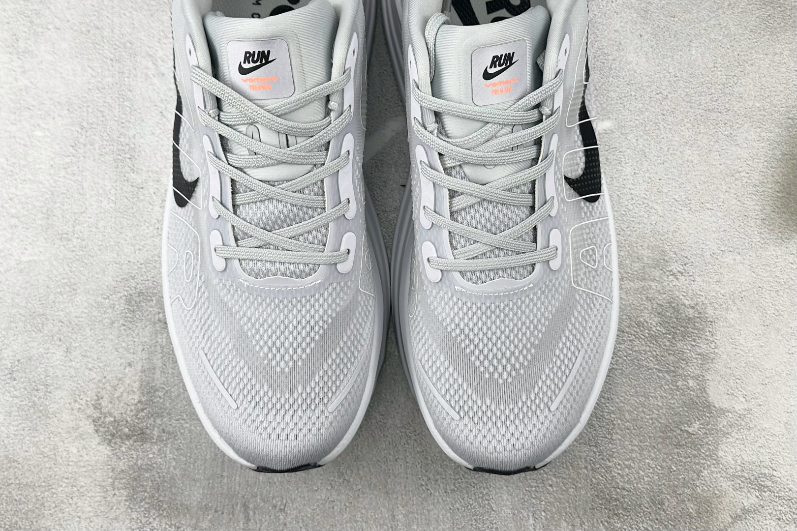 Nike Vomero Vomero Premium 灰色 HM5973-603