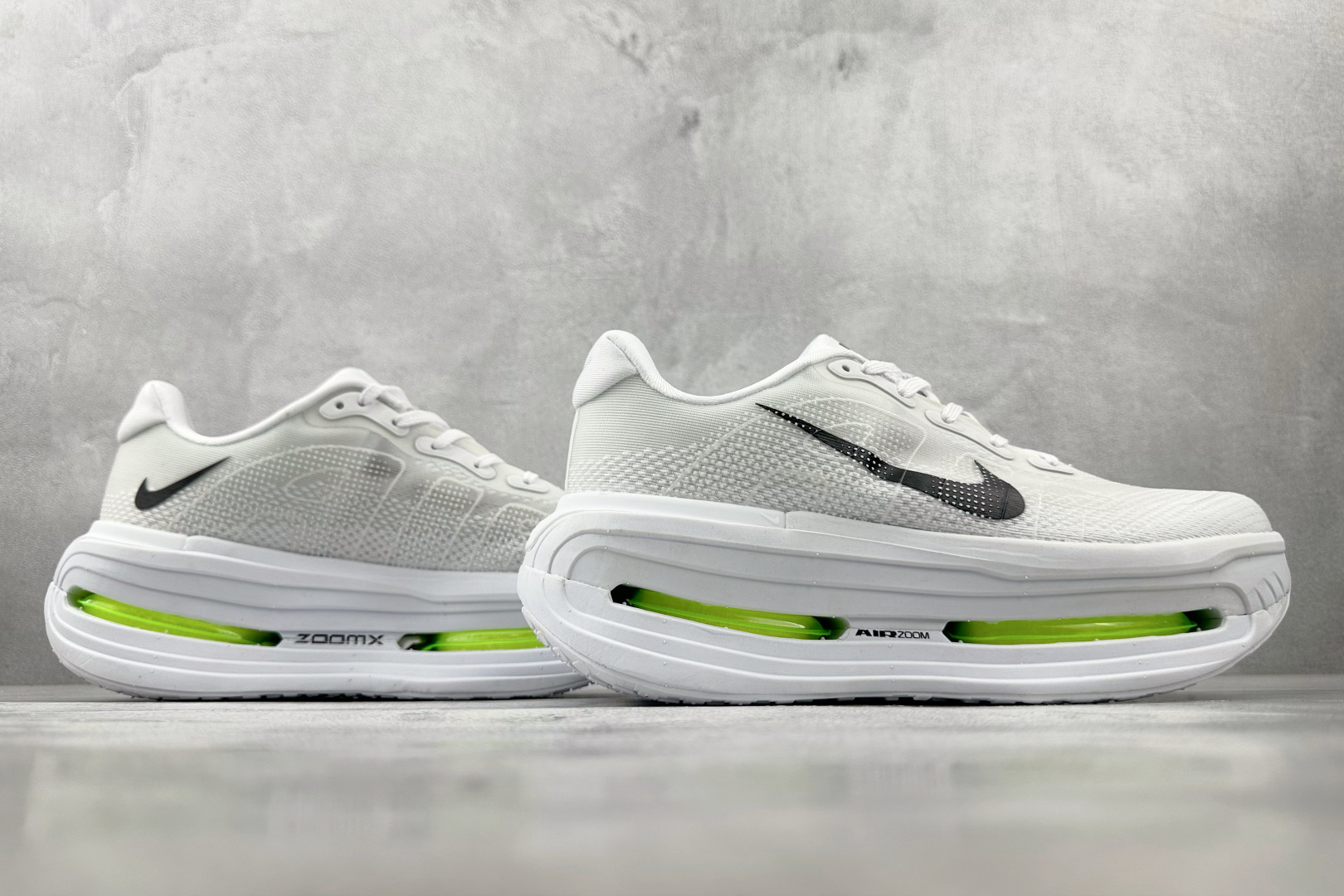Nike Vomero Vomero Premium 白色 HQ2050-300
