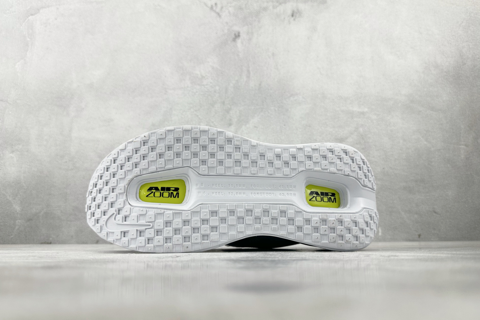 Nike Vomero Vomero Premium 白色 HQ2050-300