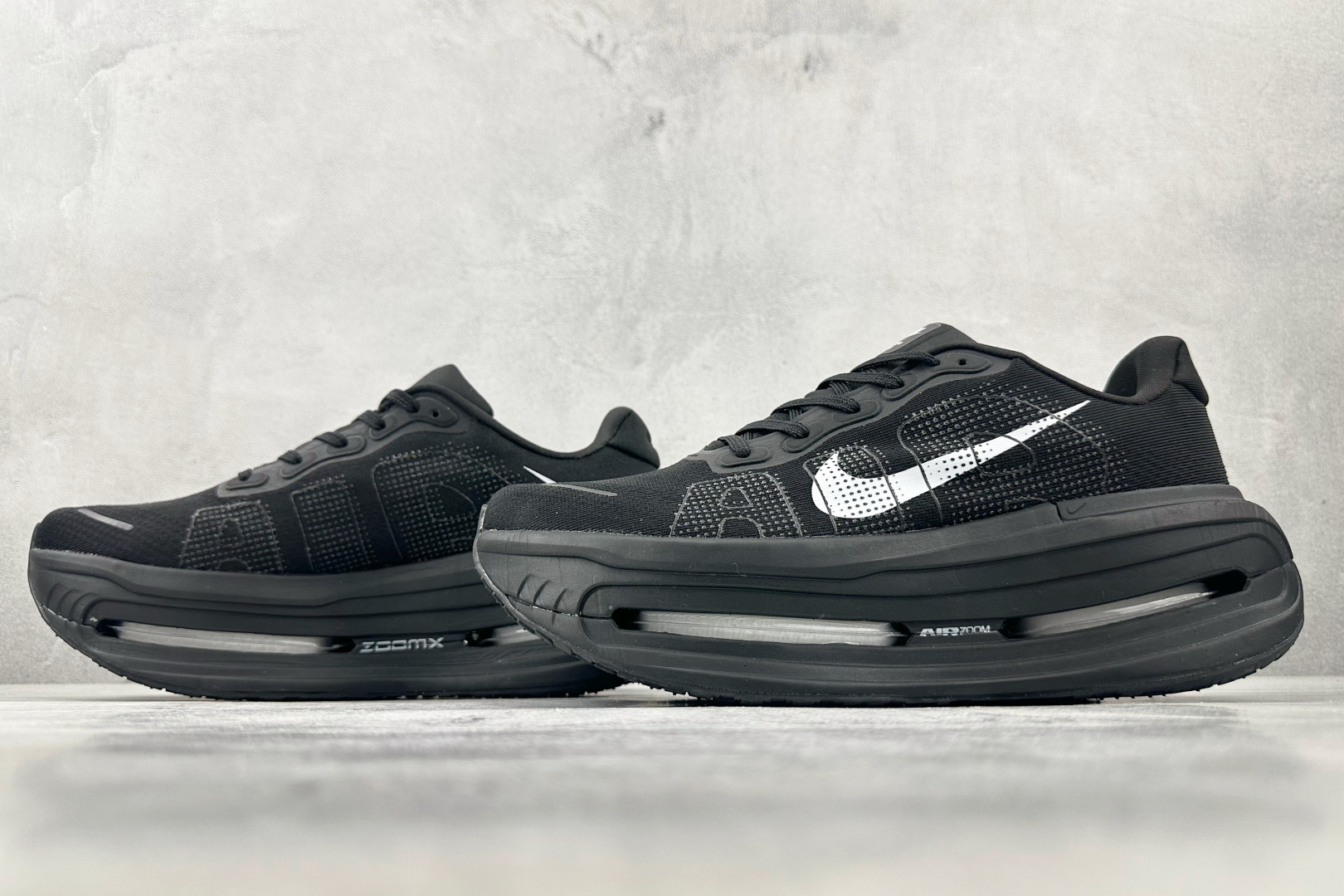 Nike Vomero Vomero Premium 黑色 HM5973-100