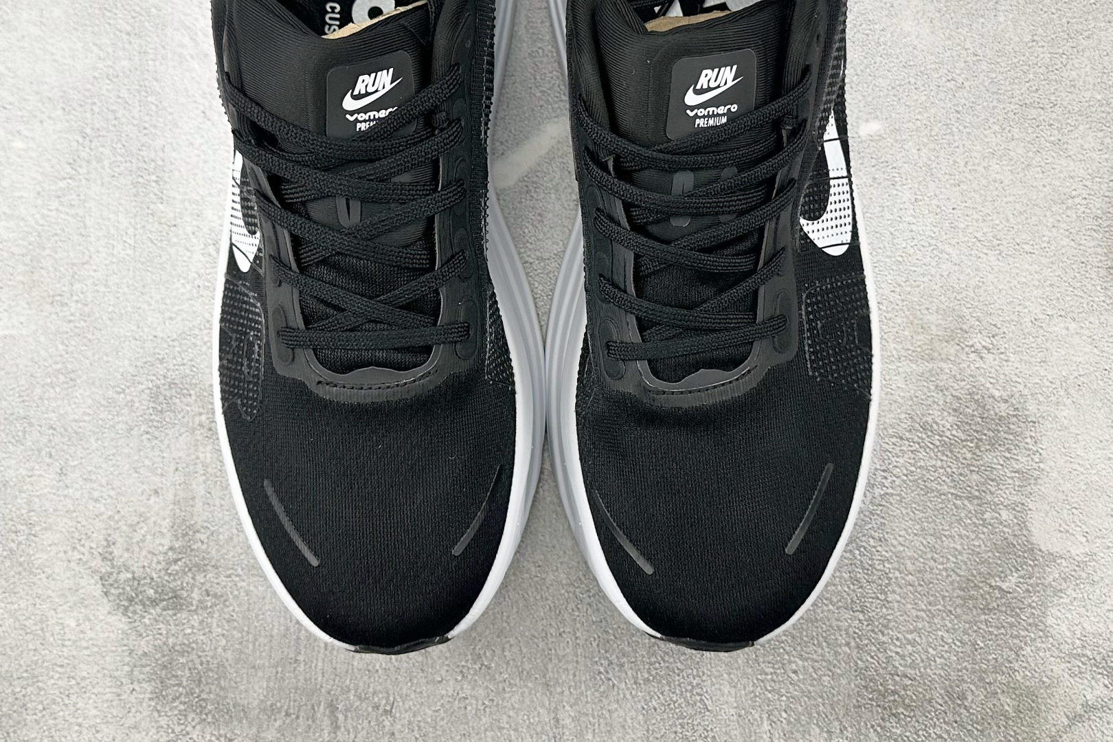 Nike Vomero Vomero Premium 黑白 HM5973-400