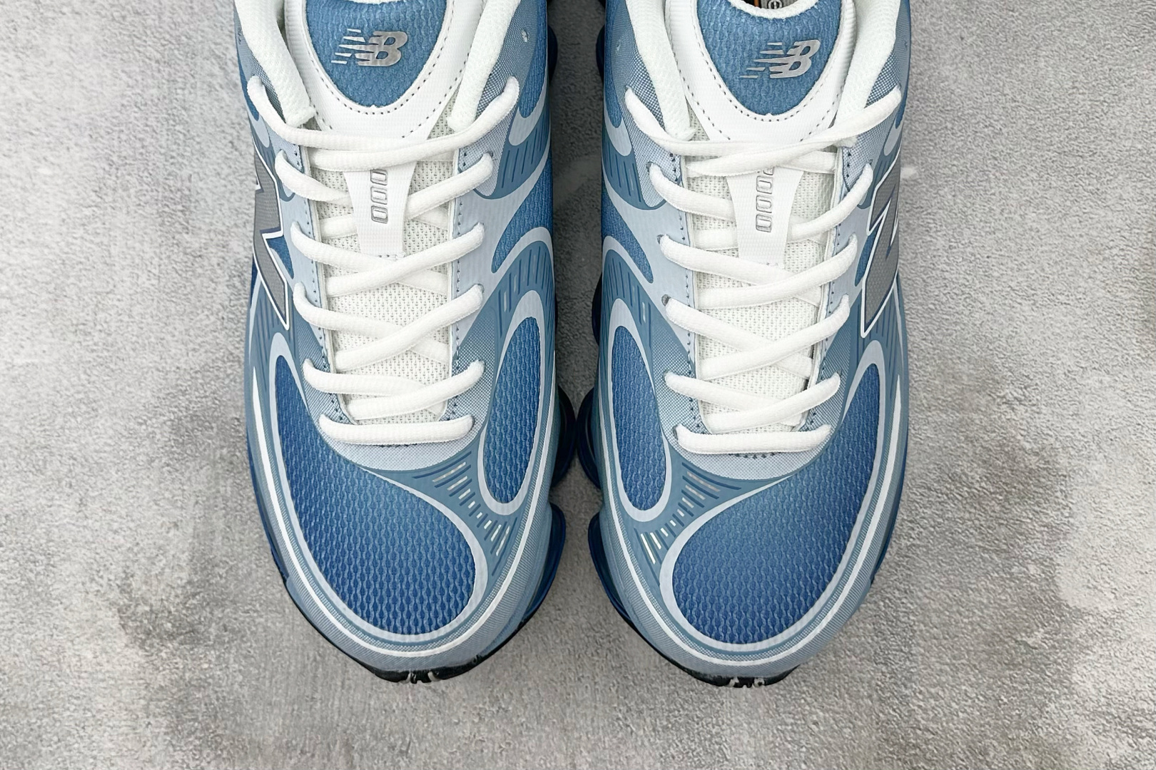 C 版 
大厂出品 New Balance NB 2000 蓝色

货号：U2000。BB
尺码：36 