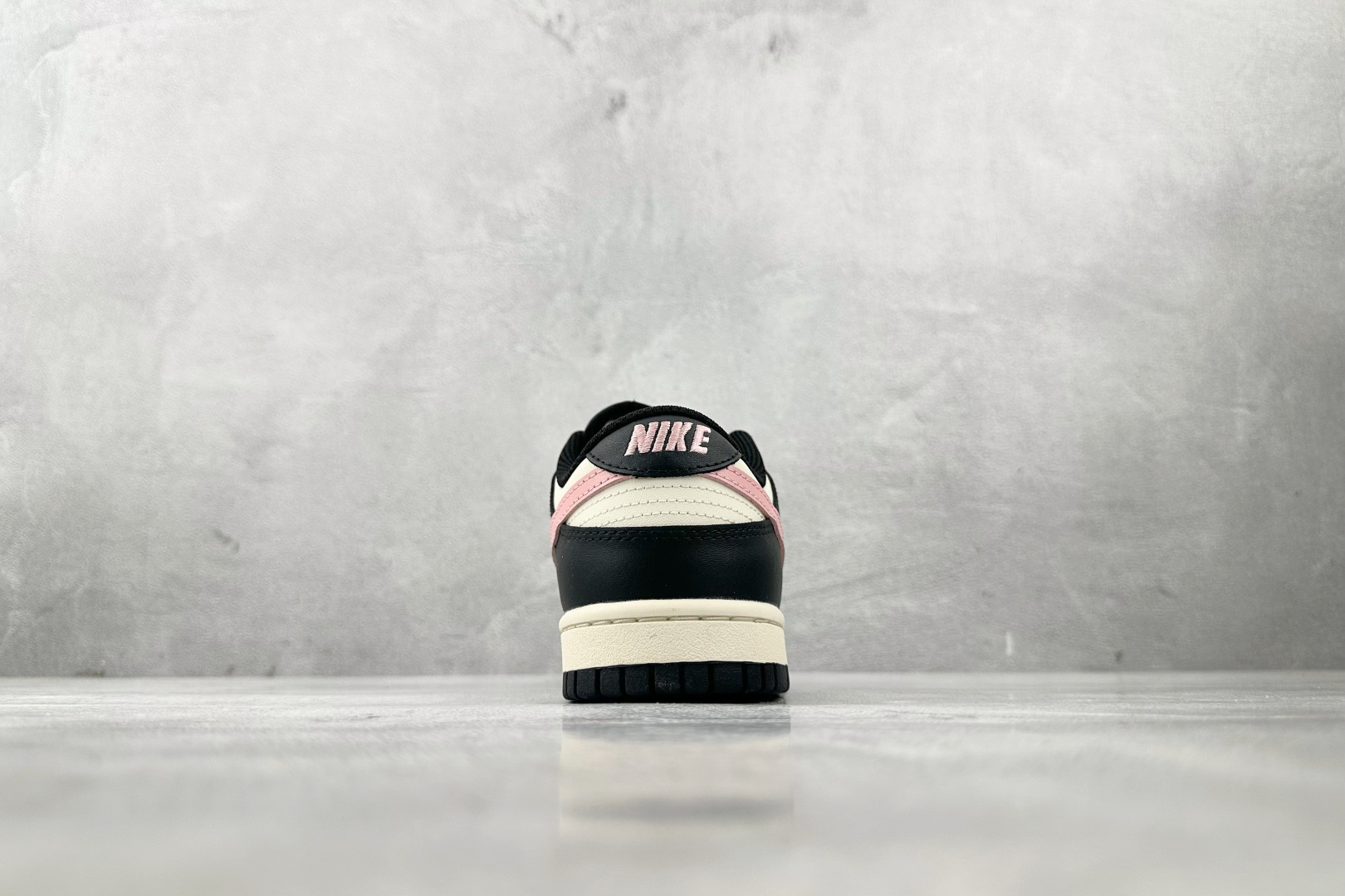Nike Dunk 树莓冰淇淋 渐变粉 DD1391-100
