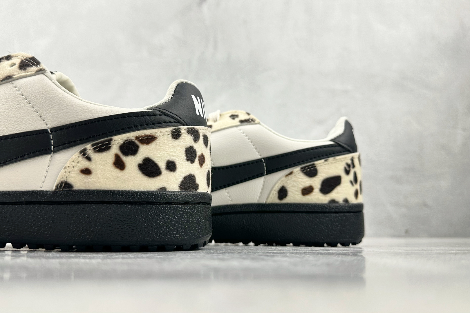 出口订单 Nike Field General 82 白黑色 IB2323-001