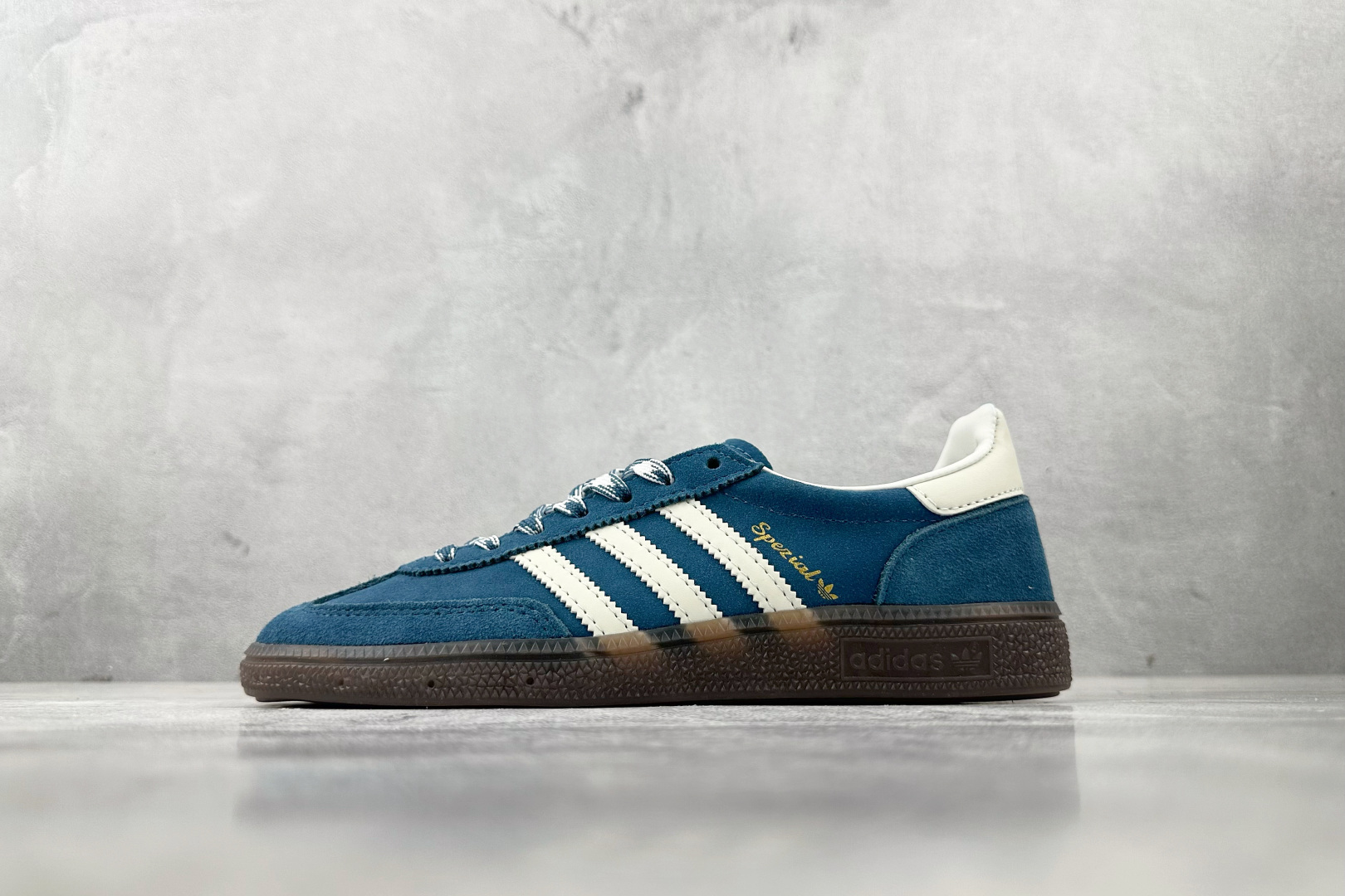 出口订单 adidoriginals HANDBALL SPEZIAL青色 KI5941
