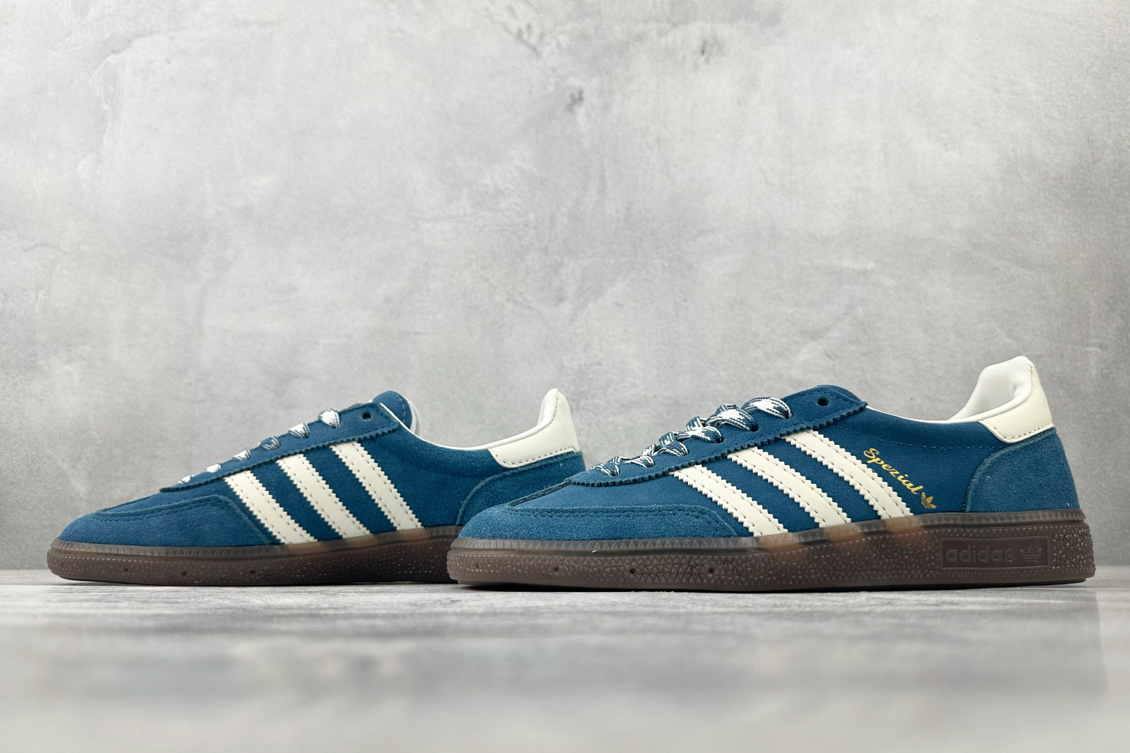 出口订单 adidoriginals HANDBALL SPEZIAL青色 KI5941