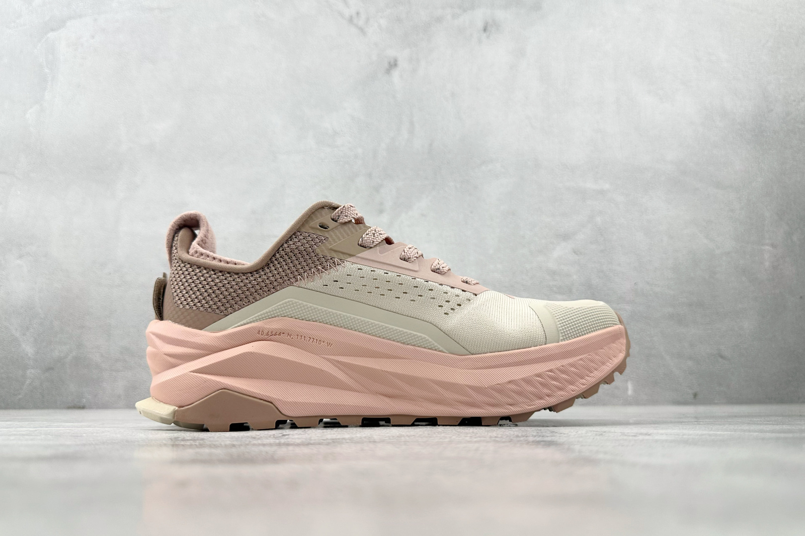 平台专供 Altra OLYMPUS 6 灰褐色 AL0A85NK962