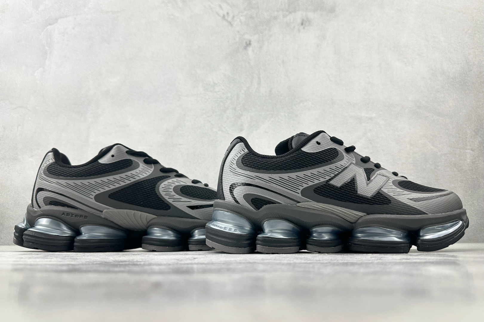 C 版 
大厂出品 New Balance NB 2000 银黑

货号：U2000EA
尺码：36 3