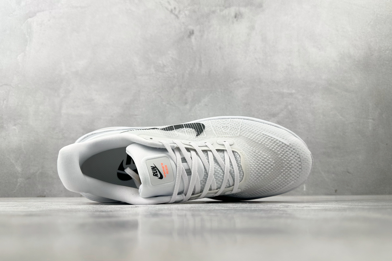 Nike Vomero Vomero Premium 白橙 HQ2050-631