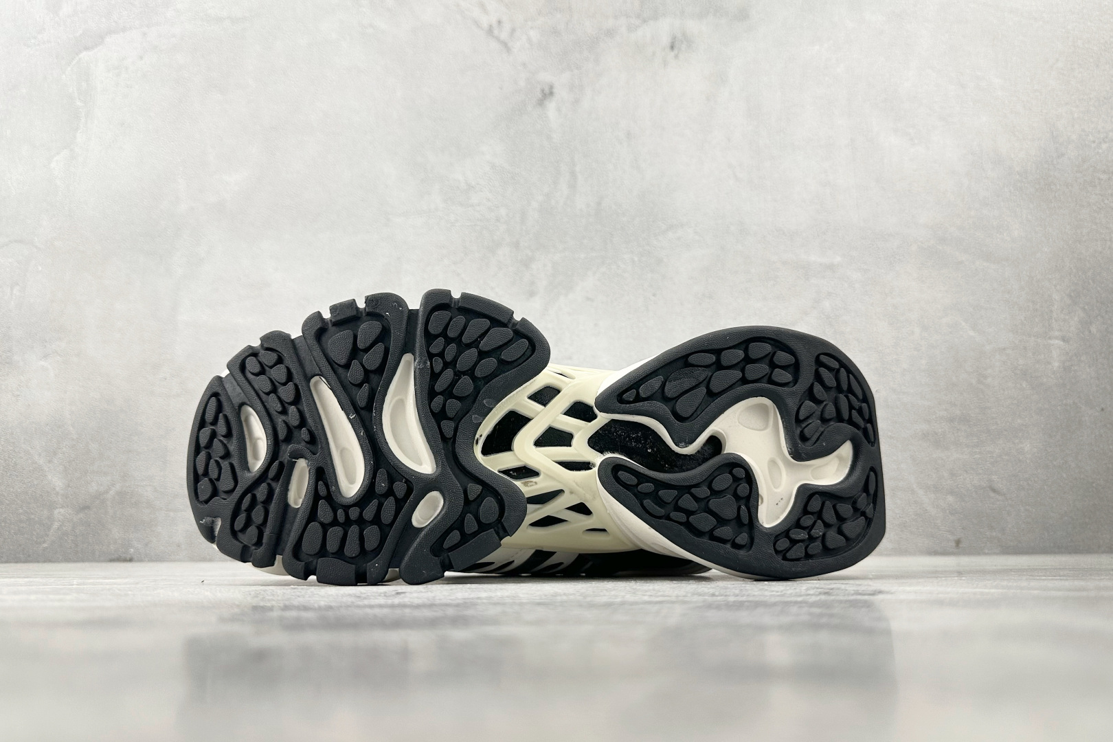 adidXLG RUNNER DELUXE 白棕色 JR0577