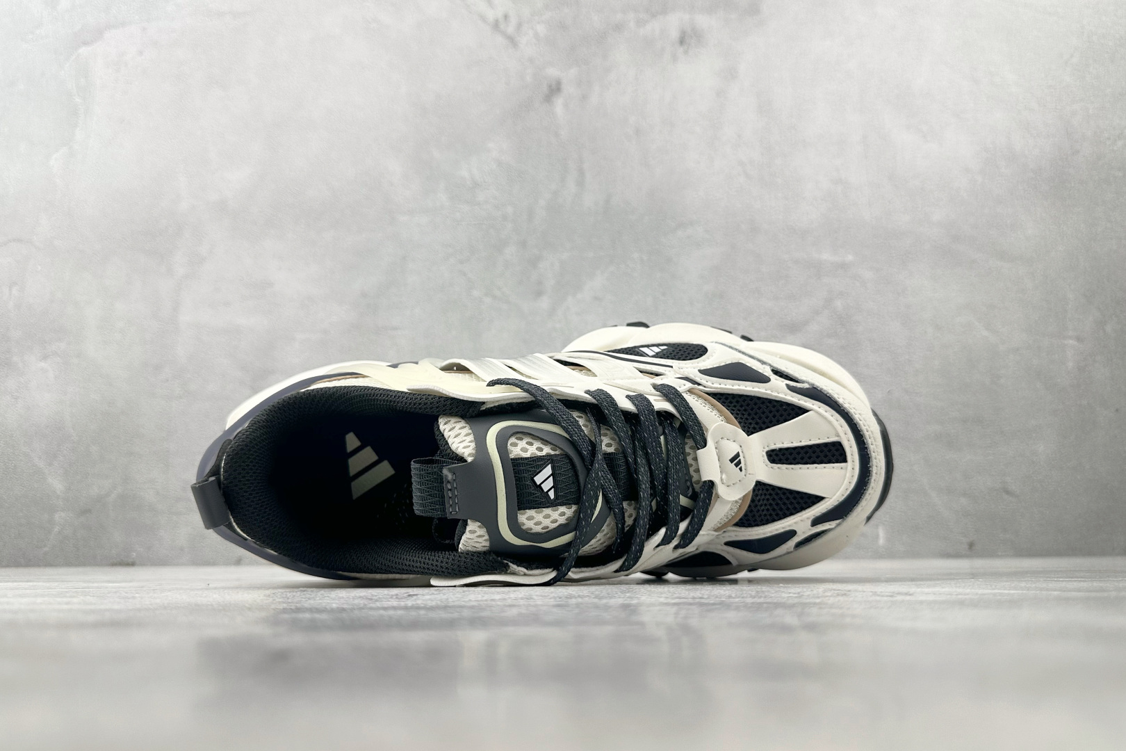 adidXLG RUNNER DELUXE 白棕色 JR0577