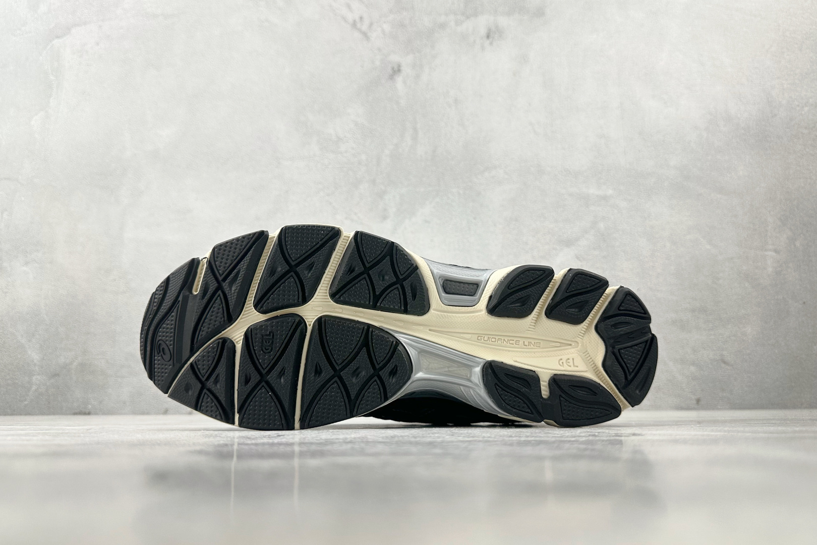 Asics GEL-NYC系列 黑色 1203A739-001